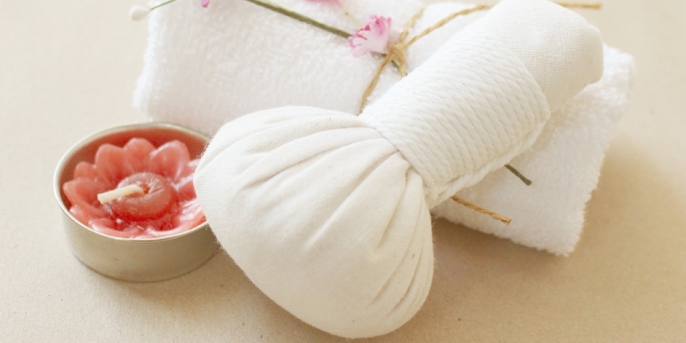 chườm ấm giảm đau dạ dày
